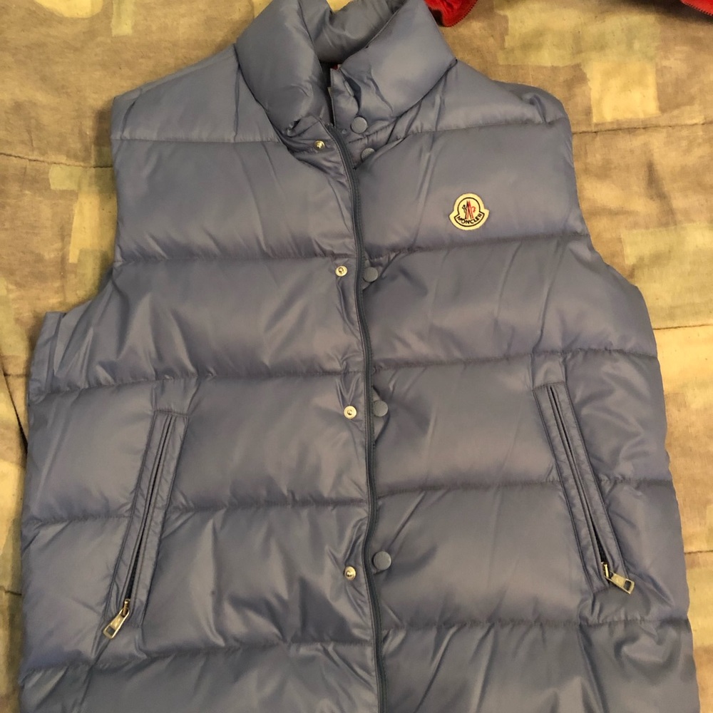 Moncler vest - Picture 3 of 8